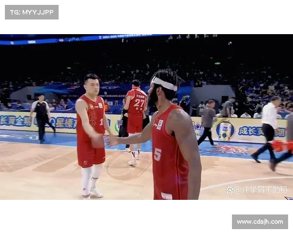 篮球比赛高潮迭起,谁能扭转乾坤? 篮球比赛高潮迭起,谁能扭转乾坤?